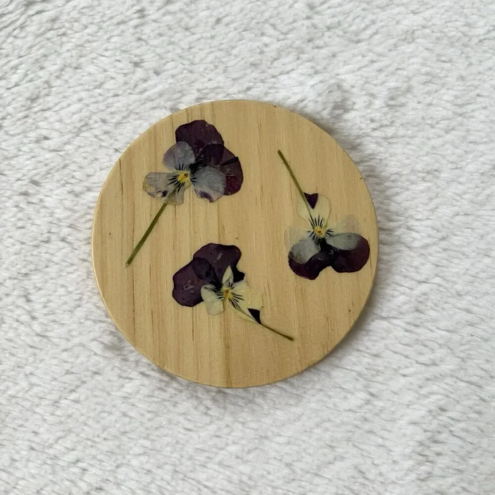 Handmade Wooden Round Dried Purple Viola Flowers Coaster